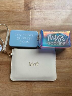 Miss to Mrs box items NWT